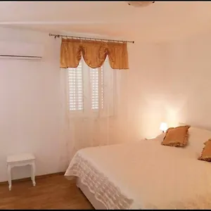 Perina Apartment Trogir